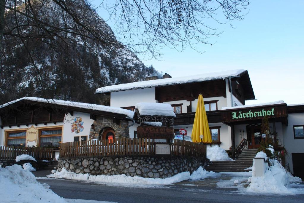 Pension Larchenhof Маурах Екстериор снимка